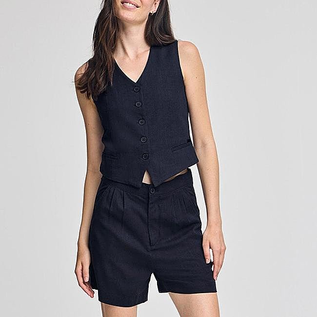 Conjunto azul marino de Polo Club: short 39,99 euros y top 39,99 euros.