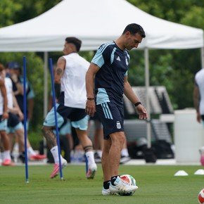 ¿Cambio de nombres y de esquema? El laboratorio de Scaloni para la semifinal