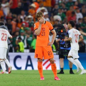 Preocupación en Barcelona: Frenkie de Jong volvió lesionado del Mundial 