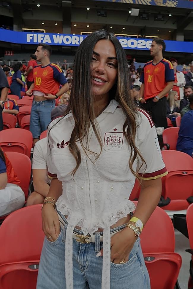 Claudia Rodríguez customizó la camiseta de España.