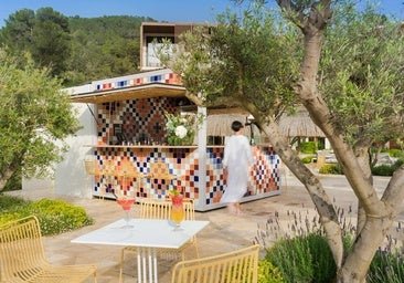 El retiro de lujo en Ibiza perfecto para vivir el eclipse solar con una experiencia exclusiva en el mar