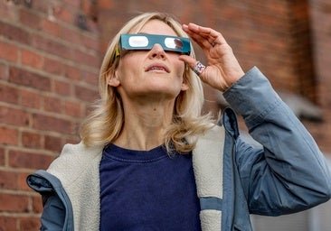 Todo lo que debes saber sobre el gran eclipse en España: cuándo es, dónde se podrá ver y cómo disfrutarlo de forma segura