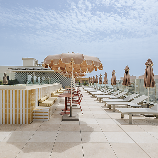 Vista del Malvarrosa Plaza, el hotel valenciano con mejores vistas para disfrutar del eclipse solar