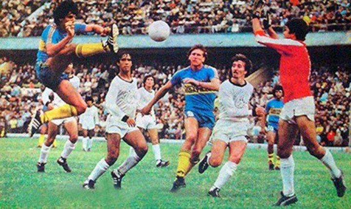 La última vez que Boca hizo de local en Huracán fue en 1985.