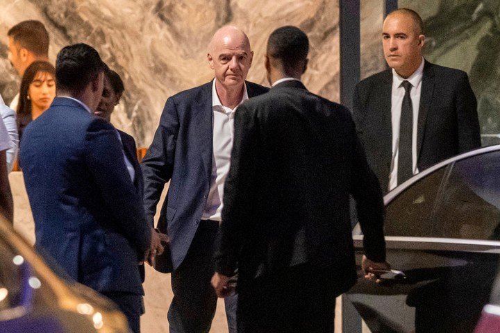 Infantino tras la reunión con los máximos directivos de FIFa en Rabat. (AP Photo)