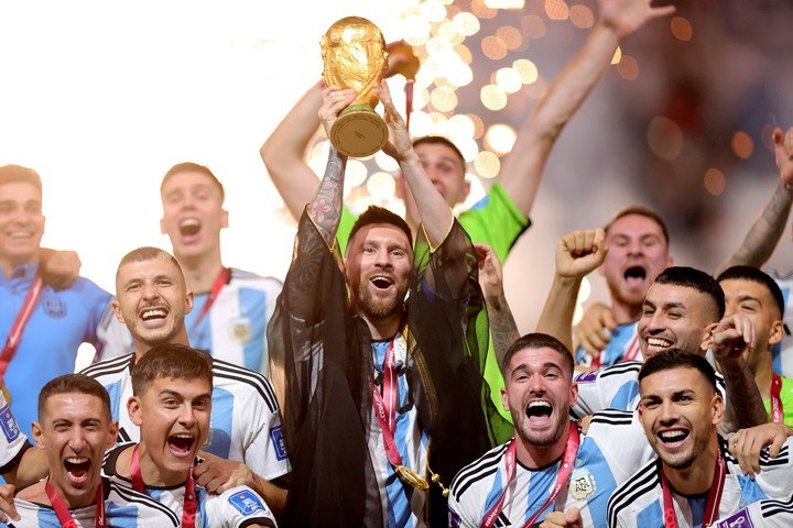 Lionel Messi Campeón del Mundo en Qatar 2022. (EFE/EPA/FRIEDEMANN VOGEL)