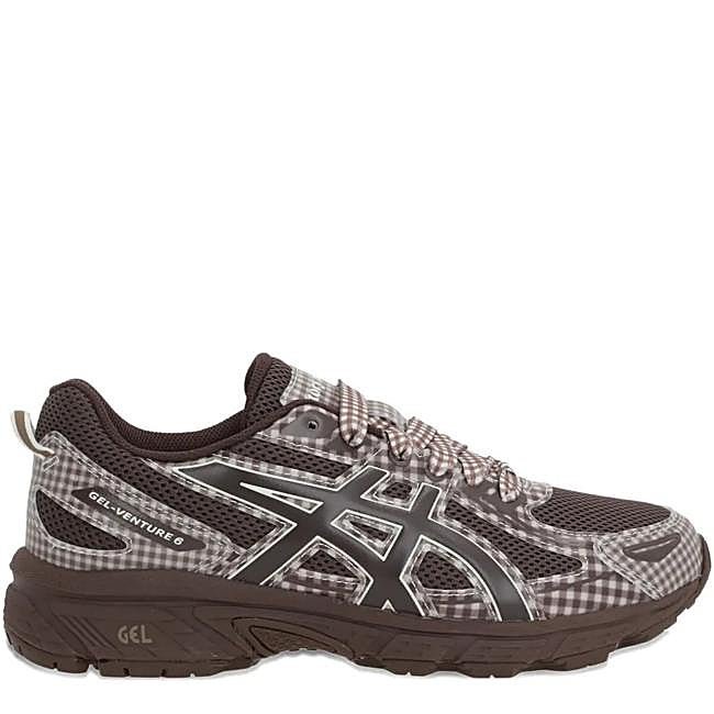 Zapatillas MFG GEL-Venture 6 a cuadros de Asics x Story, 316 euros.