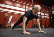 Dr. Benjamin Levine: «A partir de los 50, haz una sesión de alta intensidad a la semana y compleméntala con uno o dos días de fuerza, como Pilates o Yoga»