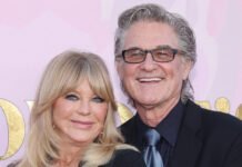 El elegante patio de mármol de Kurt Russell es una lección de lujo discreto: redefine el atractivo otoñal de cualquier fachada