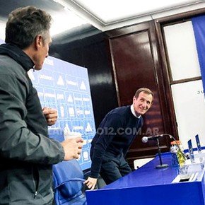 El desopilante cruce de Arruabarrena y Guillermo tras el Boca-Vélez