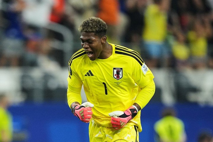 Suzuki, uno de los objetivos del PSG en el mercado (AP Photo).