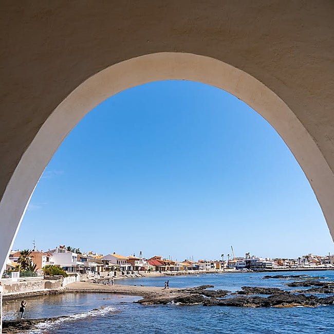 Cabo de Palos es un paraíso del buceo y muchísimo más.