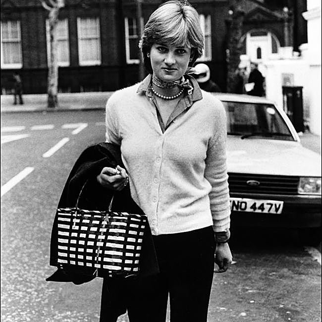 Lady Di con una rebeca