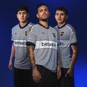 En la Bombonera y con un lazo histórico, se presentó la nueva camiseta alternativa de Boca