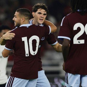 A la espera del Dibu, con un gol de Buendía y el debut de Garnacho: Aston Villa ganó un amistoso en Indonesia