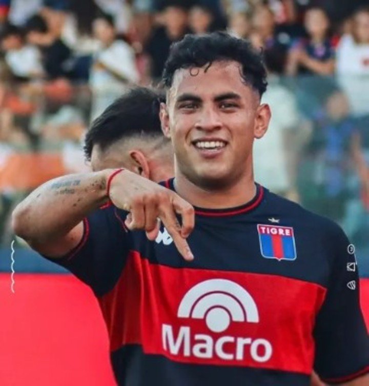 David Romero en Tigre.