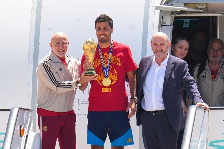 El Barcelona se quedó con Rodri, el capitán de España.