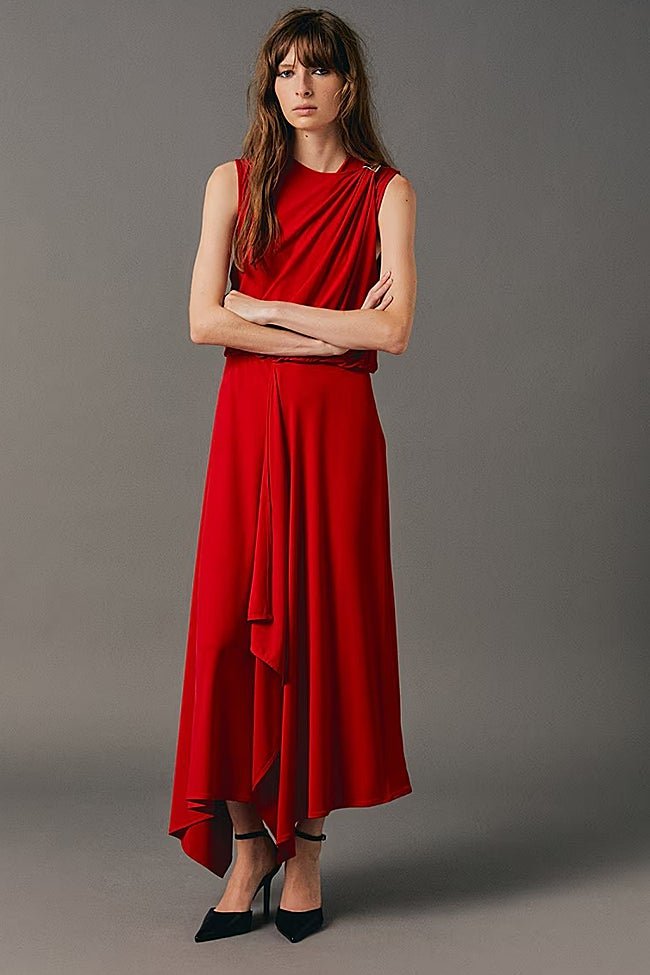 Vestido rojo de Sfera (45,95 euros)