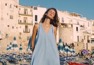 El vestido más viral de este verano es el de color azul
