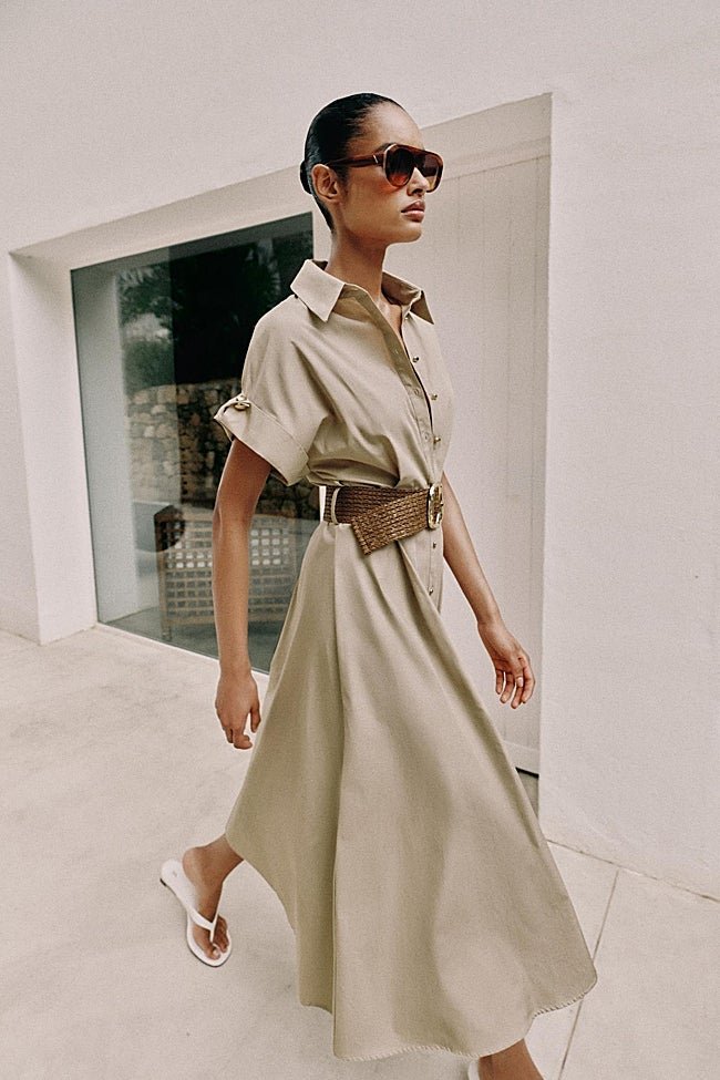 Vestido camisero de Zara (39,99 euros)