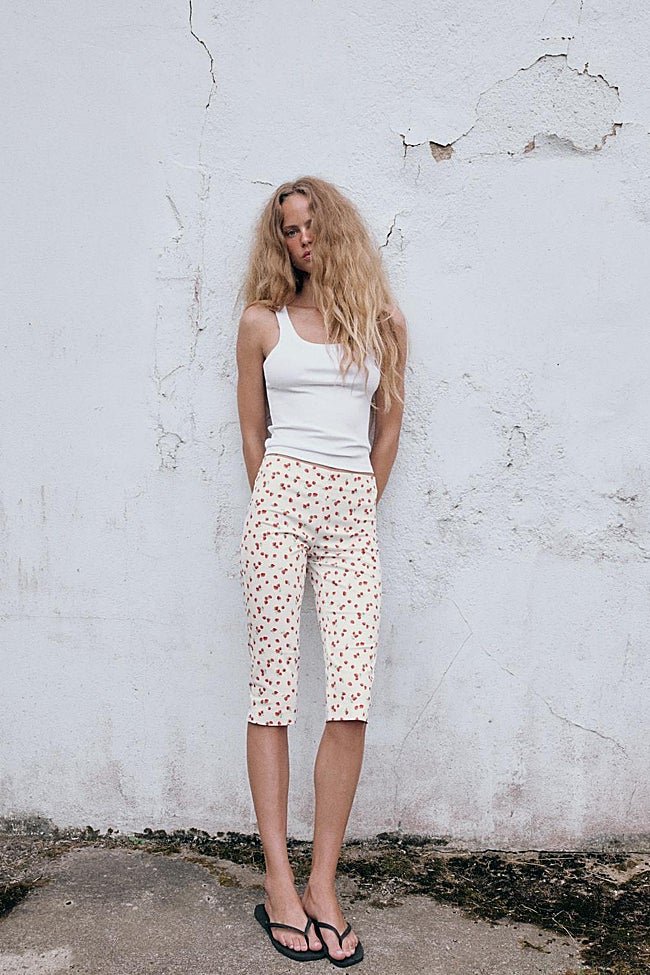 Pantalones capri de Zara (25,99 euros)