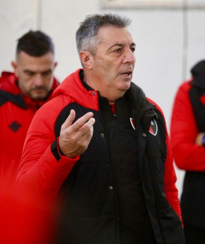 Frank Kudelka, DT de la Lepra. (@Newells)
