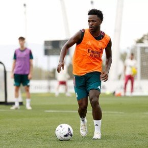 Vinicius: el viaje de su representante a Londres en medio del interés de Arsenal y su primer encuentro con Mourinho en el Real