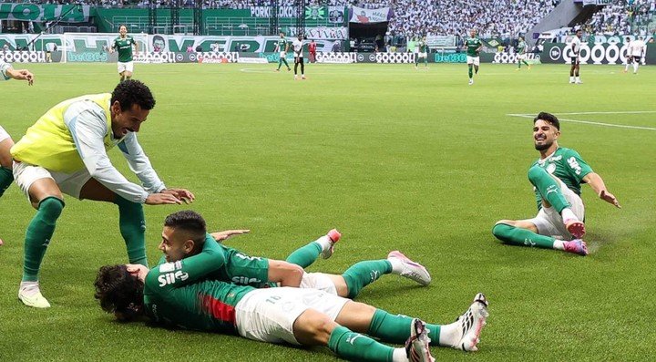 Palmeiras en el triunfo ante Vasco da Gama.