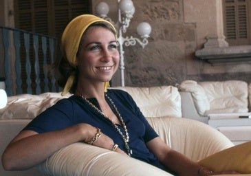 Los mejores looks de las vacaciones de la familia real en Mallorca los llevó la reina Sofía en los 70