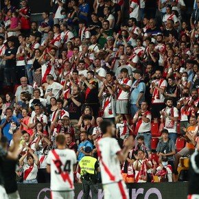 La drástica decisión que tomaron los hinchas del Rayo Vallecano para oponerse a la construcción de un nuevo estadio 