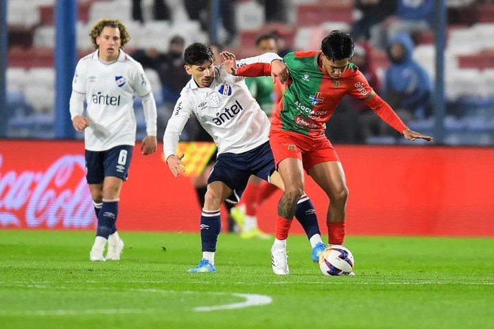 Maximiliano Silvera durante el partido ante Boston River.