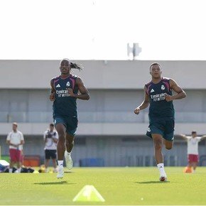 Mbappé volvió a entrenarse en el Real Madrid y se mostró junto a Diomande