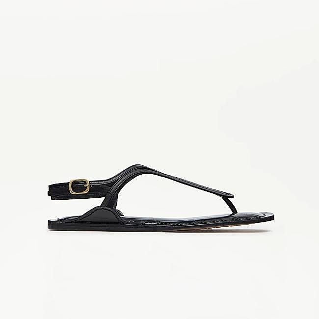 Sandalias minimalistas de Lottusse, 179 euros.