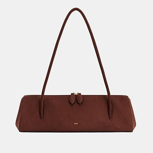 Bolso marrón estructurado de JW PEI, 70 euros.