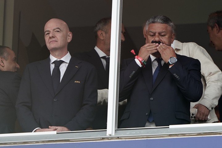 Tapia con Infantino.