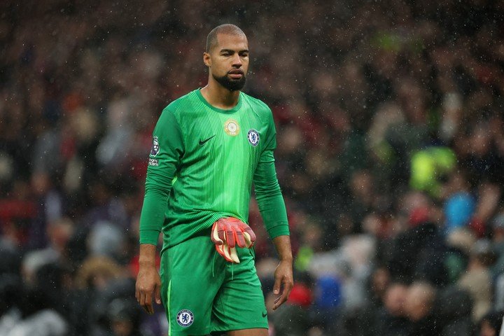 Robert Sánchez, arquero del Chelsea, cuestionado (Reuters / archivo).