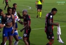 Video: festejó como Leo Messi y un rival le rompió la camiseta