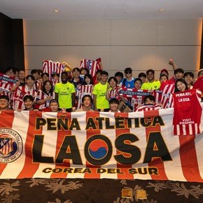 Locura por el Atlético de Simeone en Corea del Sur: multitudinario recibimiento en Seúl
