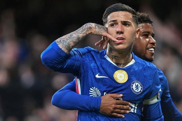 Enzo Fernández en Chelsea. (EFE)