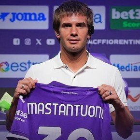 Franco Mastantuono&nbsp;fue presentado en Fiorentina: “Elegí este club porque...” 