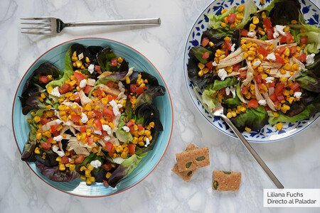 Ensalada de maíz fresco salteado y pollo