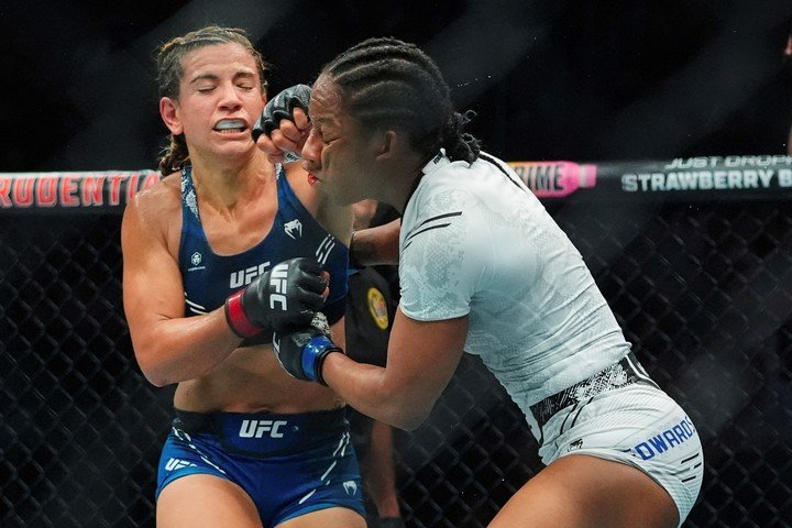 Ailín Pérez contra Joselyne Edwards en 2024. (Foto: AP)