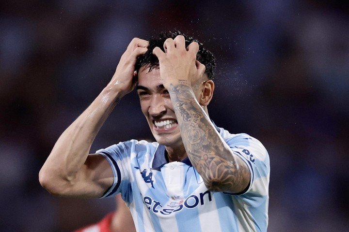 El Chino no fue ni al banco ante Independiente Rivadavia. EFE/ Juan Ignacio Roncoroni