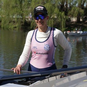 De entrenar en el Riachuelo a ganar dos oros en Eslovenia: la remera de la Ciudad que hizo historia