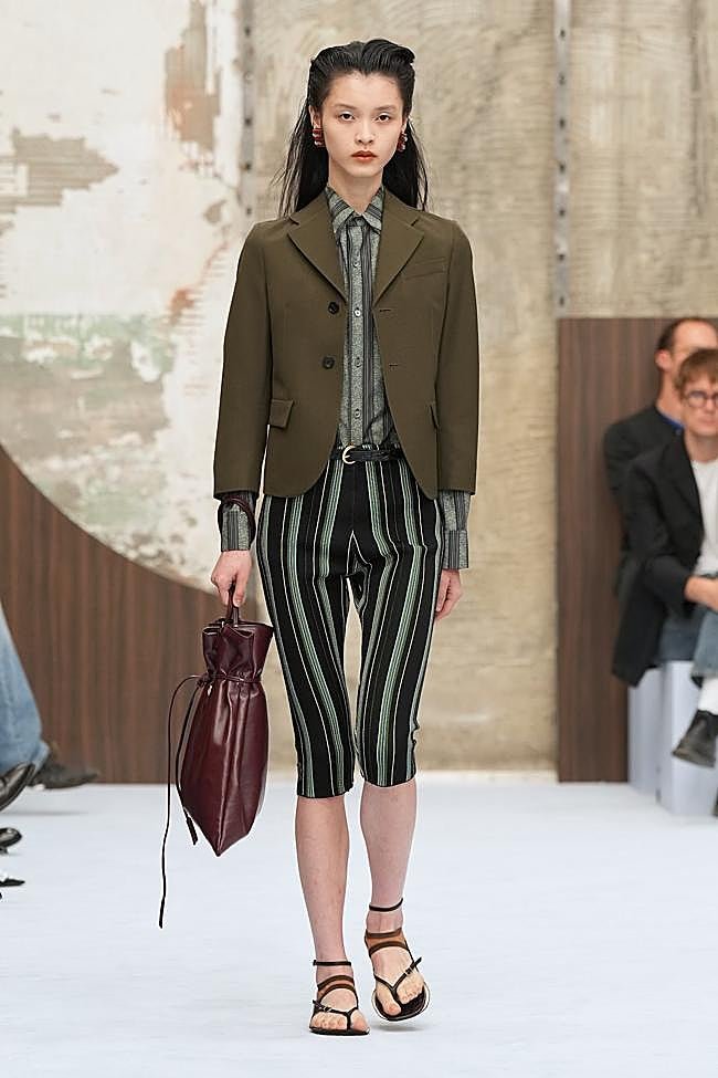 Look de Marni durante la Semana de la Moda de Milán.