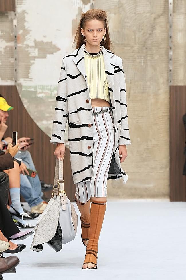 Look de Marni durante la Semana de la Moda de Milán.