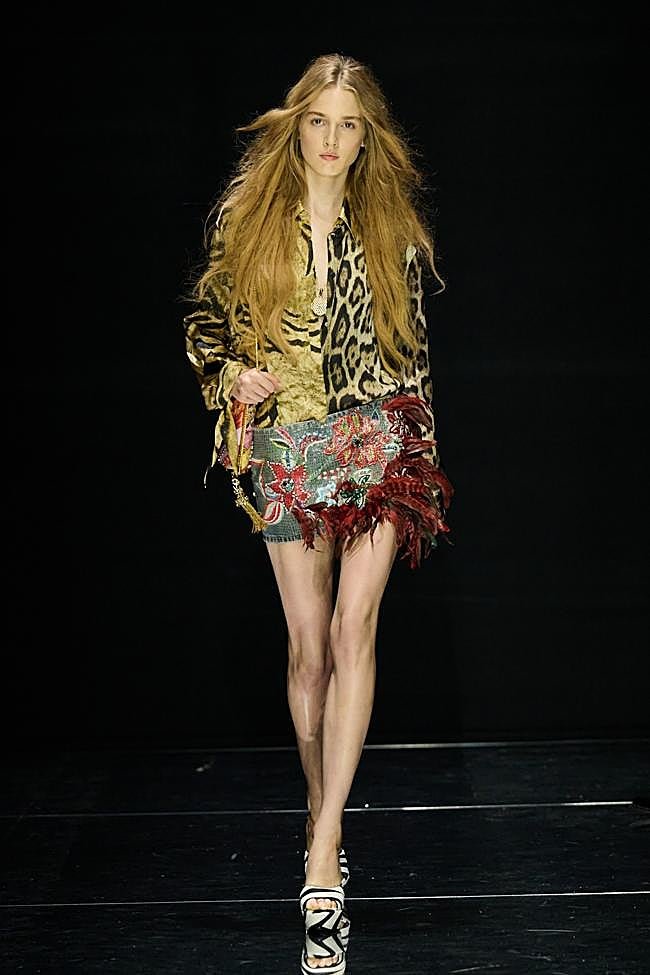 Look de Roberto Cavalli durante la Semana de la Moda de Milán.