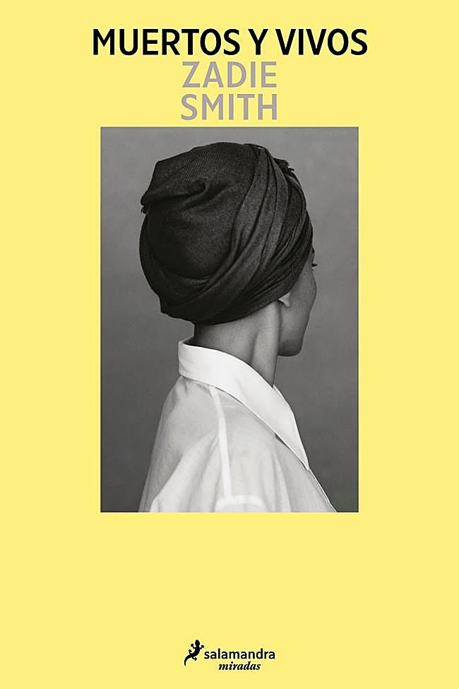 Portada de Muertos y vivos, el libro con los nuevos ensayos de la británica Zadie Smith.