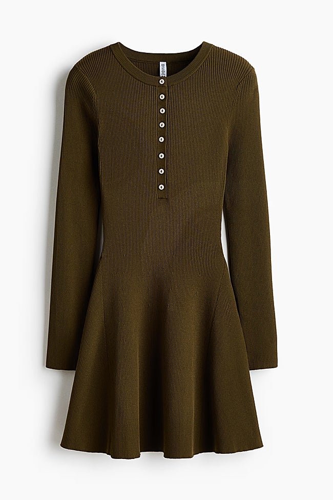 Vestido de punto de H&M (29,99 euros)