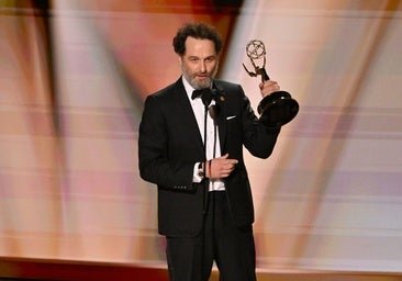 Matthew Rhys, el actor definitivo: de interpretar a Elvis Presley en el colegio a hacer historia en los Emmy